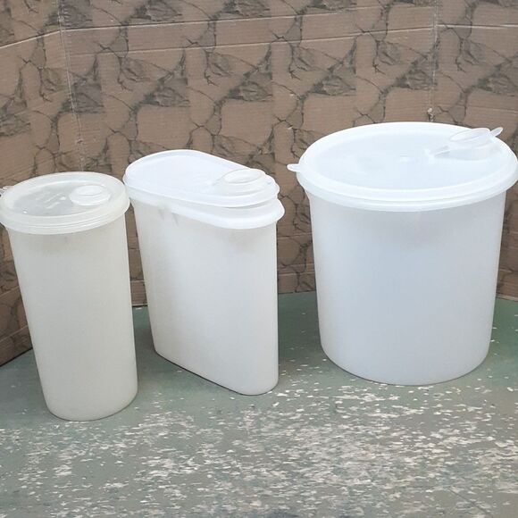 3 pc Tupperware containers - Picture 1 of 4